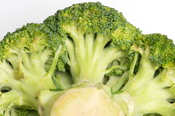 top 10 foods with health benefits - broccoli