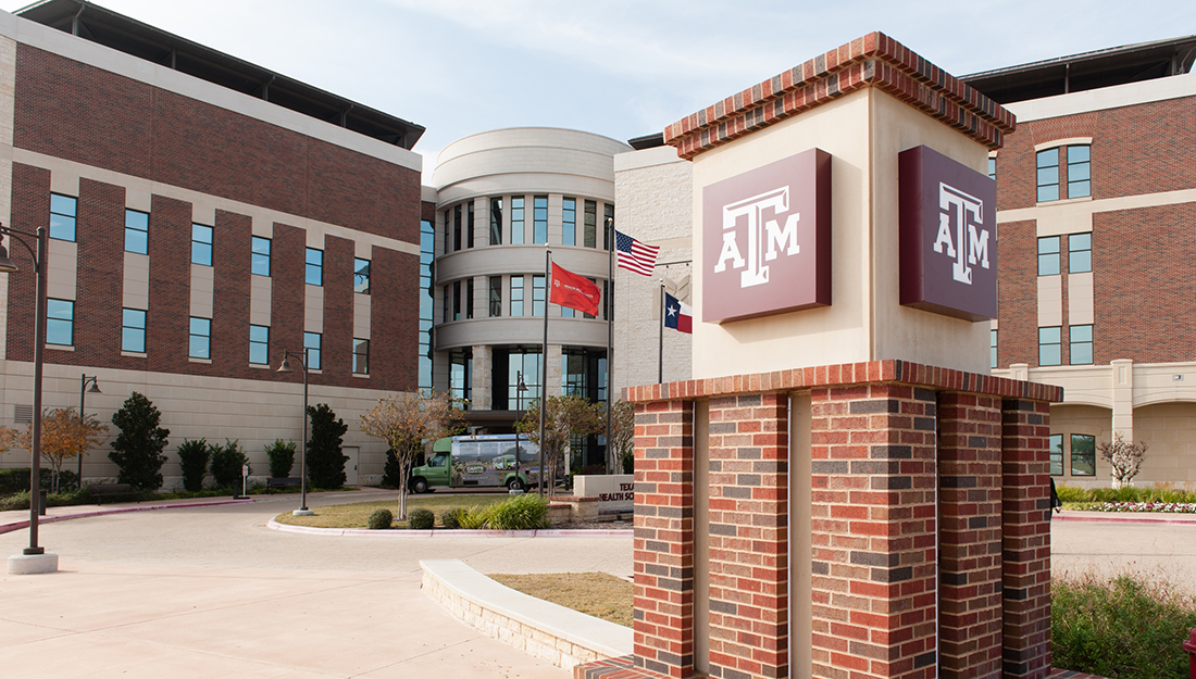 Texas A&amp;M medical students receive $525,000 in scholarships from St.  David&#39;s Foundation - Vital Record