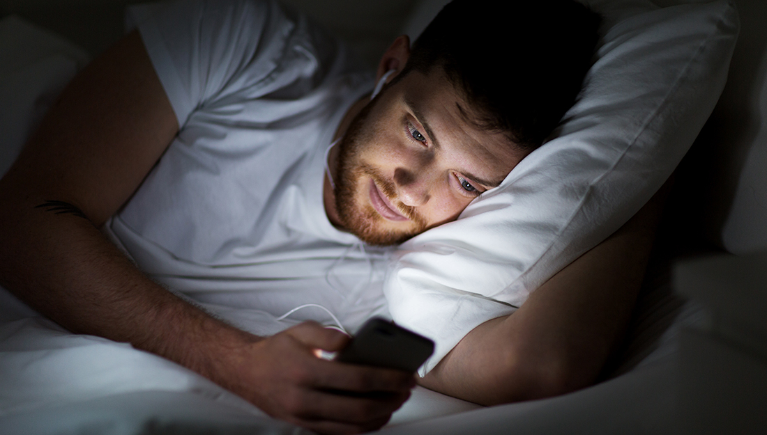 Being on your phone before bed can make sleep a real struggle